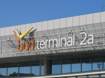 Liszt Ferenc nemzetközi repülõtér-stock-foto