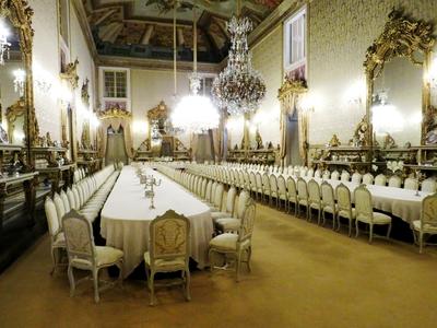 Portugál királyi ebédlõ terem - Ajuda palota-stock-photo