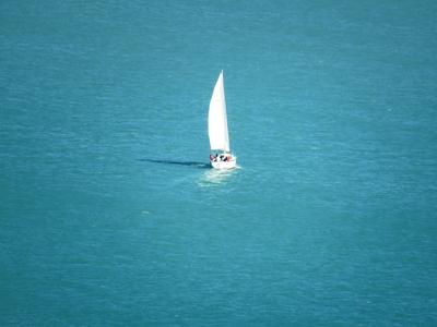 Vitorlás a Balatonon-stock-foto