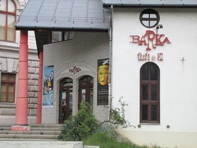 Budapest, 2014. április 13.A Bárka színház az Üllõi út 82. sz. alatt. Színház, koncert- és kiállítási terem, közösségi találkozóhely.-stock-foto