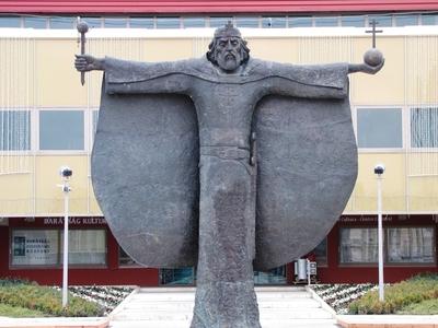 Szent István szobra Százhalombattán-stock-foto