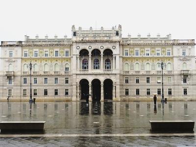Trieszt - Friuli Venezia Giulia autonóm tartomány hivatala-stock-foto