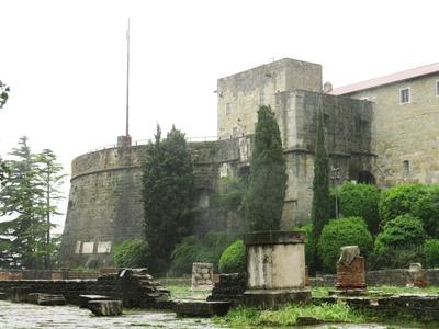 A trieszti San Giusto vár-stock-foto