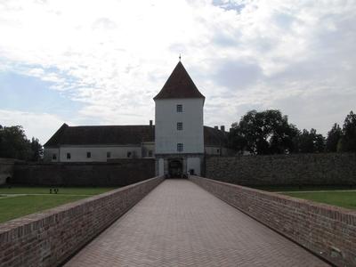 Sárvár (Hungary), 11 September 2016The Nádasdy castle (13th Century).A Nádasdy-vár (XIII. sz.)-stock-foto