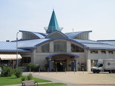 Sárvár (Hungary), 11 September 2016Thermal bath and Wellness Spa.Gyógy és wellness fürdõ.-stock-foto