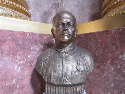 Szombathely (Hungary), 12 September 2016Bust of the poor people's doctor, Batthyány-Strattmann László in the Cathedral of Szombathely.Dr. Batthyány-Strattmann László (1870-1931), a szegények orvosának mellszobra a Sarlós Boldogasszony Székesegyház Nagytemplomban.-stock-foto