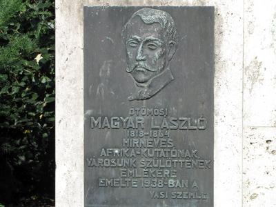Szombathely (Hungary), 12 September 2016The Monument of the Africa resercher and geographical Discover László Magyar.Az Afrika-kutató, földrajzi felfedezõ Magyar László emlékmûve. Rumi Rajki István és Tóth János 1938-ban készült alkotása.-stock-foto