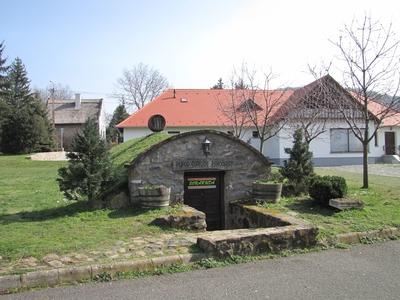 Szigliget - Pupos pince-stock-foto