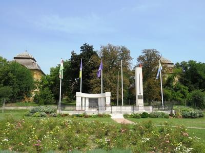 Aszód - Fõtér - Podmaniczky kastély-stock-foto