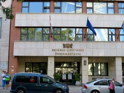 Budapest - Lipótvárosi önkormányzat-stock-foto