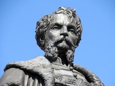 Gróf Andrássy Gyula szobra a Kossuth téren-stock-foto