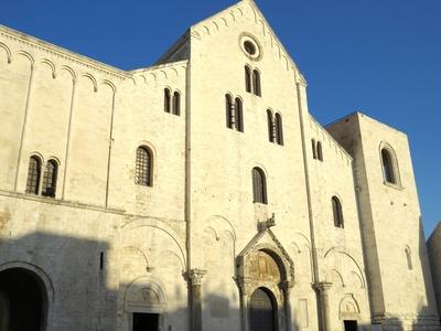 Szent Miklós bazilika - Bari-stock-photo