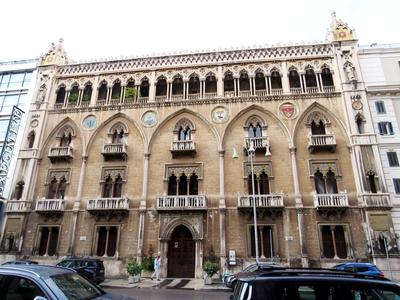 Fizzarotti palota - Bari-stock-photo