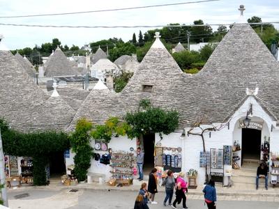 Alberobello trullói - Turizmus - Olaszország-stock-foto
