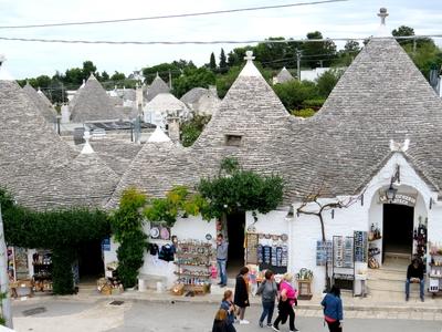 Alberobello trullói - Turizmus - Olaszország-stock-photo