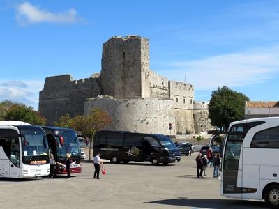 Monte S. Angelo vára - Gargano-félsziget - Olaszország-stock-foto