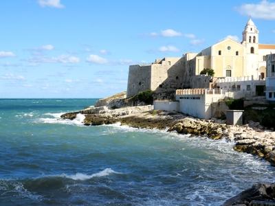 Vieste - Adriai-tenger - Gargano-félsziget-stock-foto