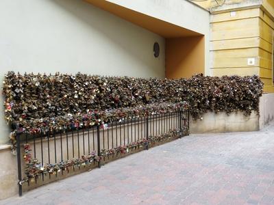 Pécsi szerelemlakatok-stock-foto