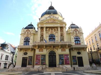 Pécsi Nemzeti Színház-stock-foto