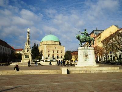 Pécsi Széchenyi tér-stock-foto