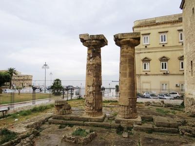 Taranto - Dór templom - Olaszorszhág-stock-foto