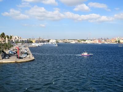 Taranto - Kikötõ - Olaszország-stock-foto