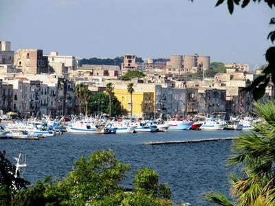 Tarabto - Halászkikötõ - Olaszország-stock-foto