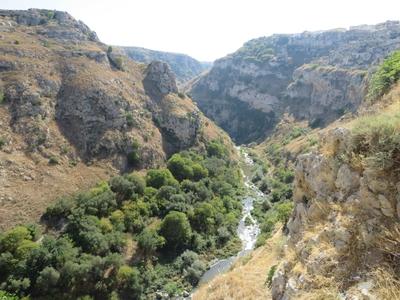 Gravina-völgy - Matera - Olaszország-stock-foto