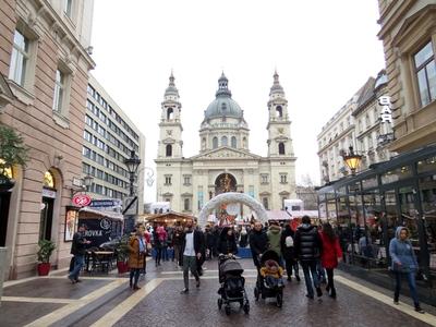 Budapesti adventi vásár - Emberek-stock-foto