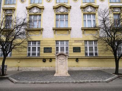 1956-os emlékmû - Balassagyarmat-stock-foto