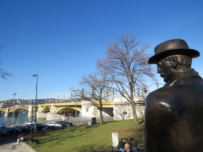 Nagy Imre szobra - Jászai Mari tér-stock-foto