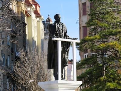 Kovács Béla szobra Budapesten-stock-photo