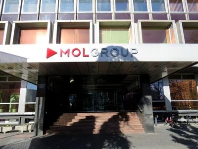 MOL igazgatóság fõbejárat - Budapest-stock-foto