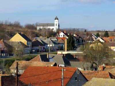 Dunakömlõd - Látkép-stock-foto