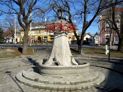 Dunaföldvár - Díszkút-stock-foto