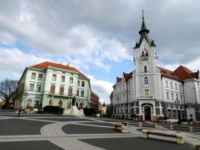 Kaposvár - City Center - Kossuth Square - City Hall-stock-photo