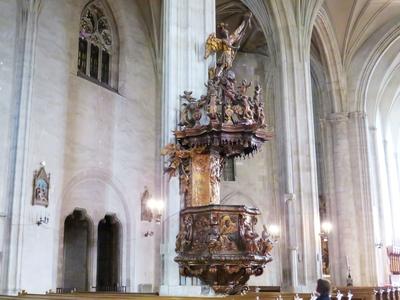 Cluj-Napoca (Kolozsvár), 8 May 2017The pulpit of St. Michael Church. The Church was built in 1484.A Szent Mihály templom szószéke. A templom 1484-ben készült el.-stock-foto
