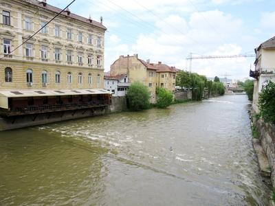 Cluj-Napoca (Kolozsvár), 8 May 2017The Somes river in the Center of Cluj.A Szamos Kolozsvár belvárosában.-stock-foto