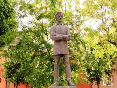 Târgu Mures (Marosvásárhely), 10 May 2017Statue of the Hungarian Poet Petõfi Sándor.Petõfi Sándor (1823-1849) szobra. Hunyadi László alkotása 2000-bõl.-stock-foto
