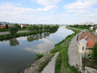 Târgu Mure? (Marosvásárhely), 10 May 2017The river Maros at Targu Mures.A Maros Marosvásárhelynél.-stock-foto