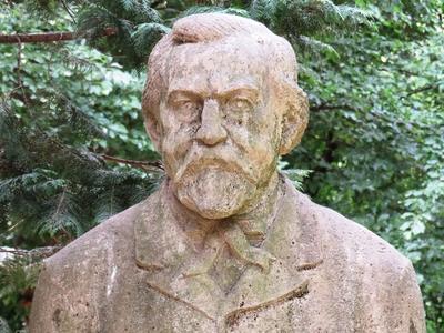 Bust of Hungarian architect Ybl Miklós-stock-foto
