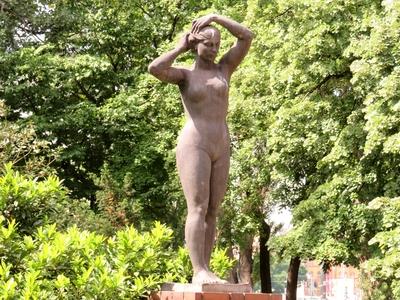 Swimmer statue - Margaret Island - Budapest-stock-foto