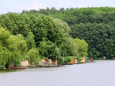 Diósjenő - Lake - Fishing Homesteads-stock-foto