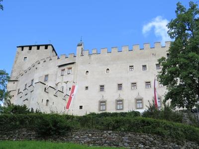 Lienz - Bruck Castle - Austria-stock-foto