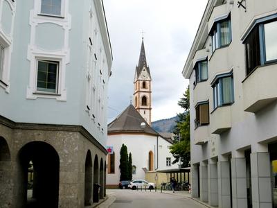 Lienz - Franciscan Church - Austria-stock-foto