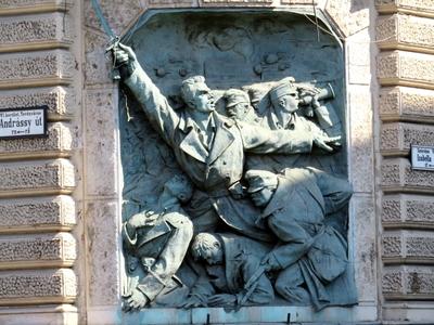 Railway Heroes relief WWI - Budapest-stock-foto