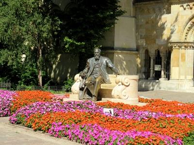 Darányi Ignác statue - Budapest-stock-photo