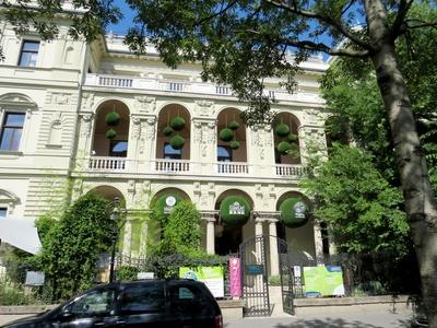 Magnet Bank - Budapest-stock-foto