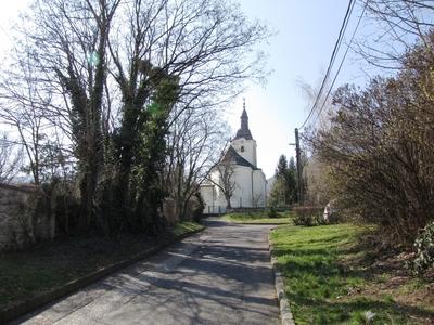 Sátoraljaújhely, 2016. március 17.A Benczúr Gyula utca, végében a Szent Miklós püspök görög katolikus templom (XVIII. sz.).-stock-foto