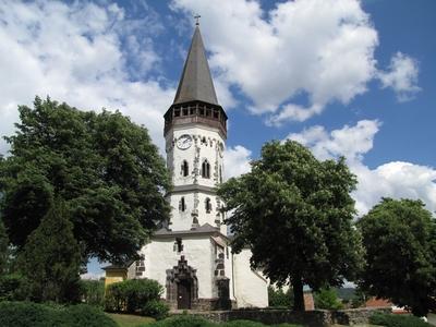 Gyöngyöspata, 2016. május 16.Györngyöspata  XII. sz-ból származó, eredetileg román stílusú  Kisboldogasszony temploma.-stock-foto